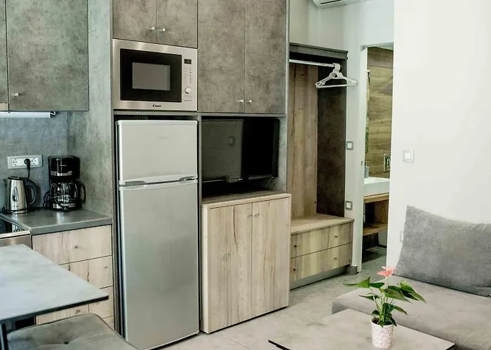 Makis In The * Argostolion