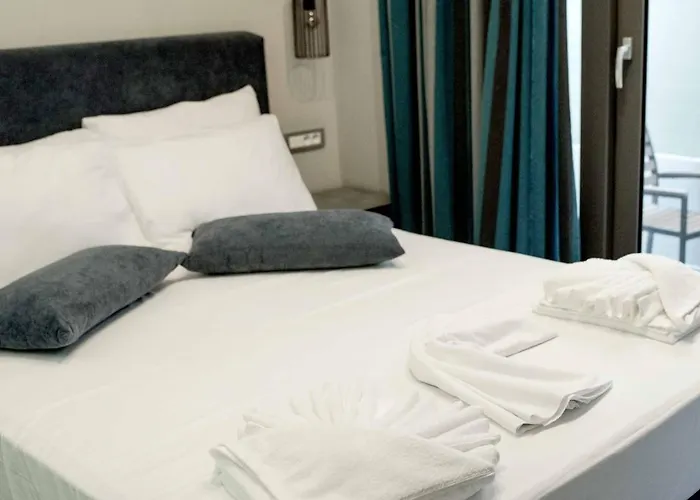 Makis In The Daire Argostolion